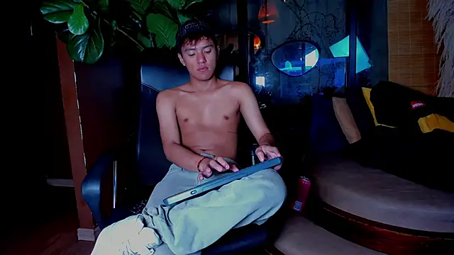 isaac grimm online show from 04-02-26, 12:51