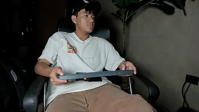 isaac grimm online show from 02-13-26, 03:06