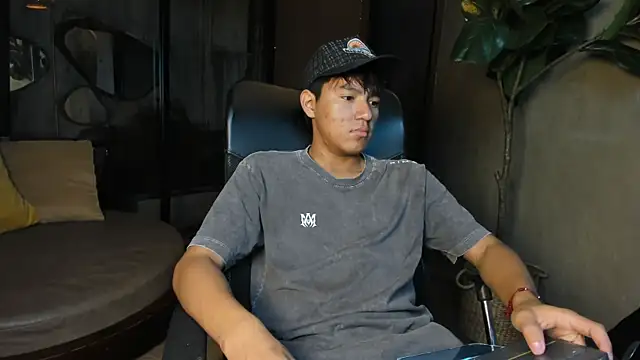 isaac grimm online show from 02-25-26, 03:29