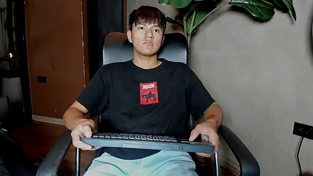 isaac grimm online show from 02-11-26, 02:55