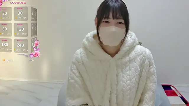 Snapshot of Makimaki_ch chatting on 12-17-25, 05:34 Makimaki ch online show from 12-17-25, 05:34