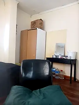 naughty horny bitch online show from 04-16-26, 07:42