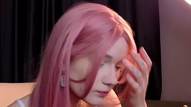 Snapshot of Kitty_smalltits chatting on 01-13-26, 04:27 Kitty smalltits online show from 01-13-26, 04:27