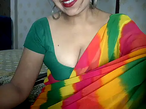 Hotronita123 online show from 06-11-26, 05:10