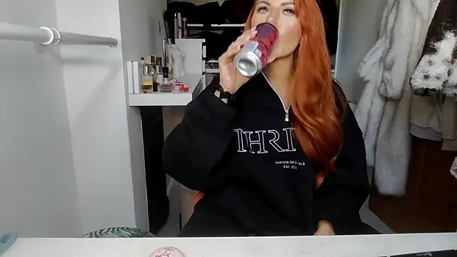 Emberreignedit online show from 02-16-26, 03:32