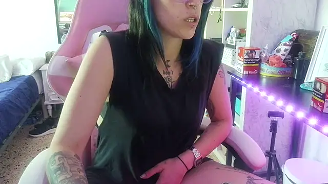 Snapshot of blackrose1997 chatting on 05-23-26, 03:44 blackrose1997 online show from 05-23-26, 03:44