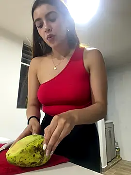 Julieta-8 online show from 12-18-25, 01:55