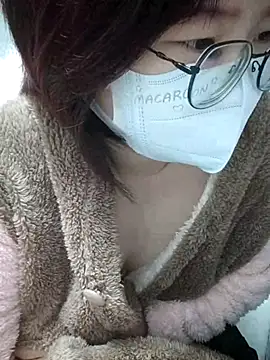 Snapshot of miniiceyya chatting on 02-09-26, 04:05 miniiceyya online show from 02-09-26, 04:05