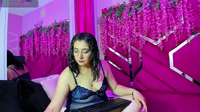 Alexa Sanz online show from 03-24-26, 08:09