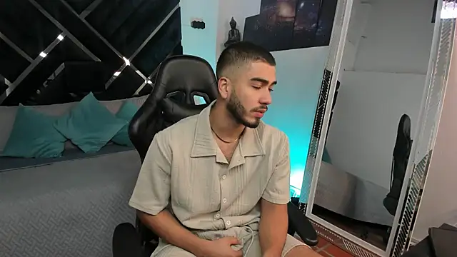 Franco banderas online show from 01-08-26, 02:12