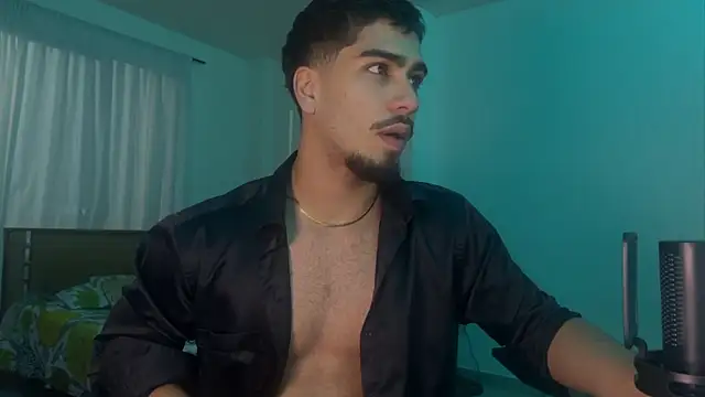 Franco banderas online show from 03-11-26, 12:04