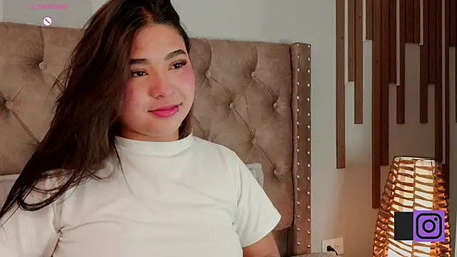 Snapshot of Mylarossi chatting on 07-06-26, 03:36 Mylarossi online show from 07-06-26, 03:36