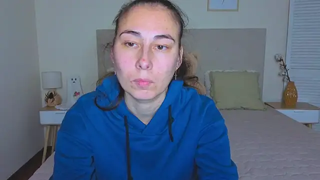 Olivia milf  online show from 11-29-25, 07:25