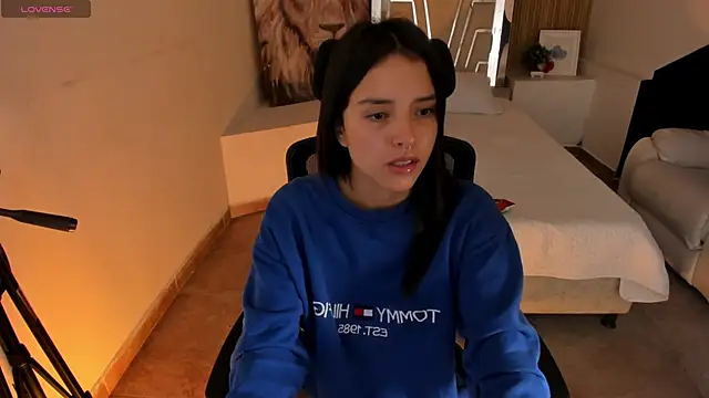 Cherrybombs  online show from 04-07-26, 02:24