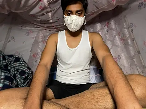 Snapshot of hunterboy2001 chatting on 03-03-26, 08:27 hunterboy2001 online show from 03-03-26, 08:27