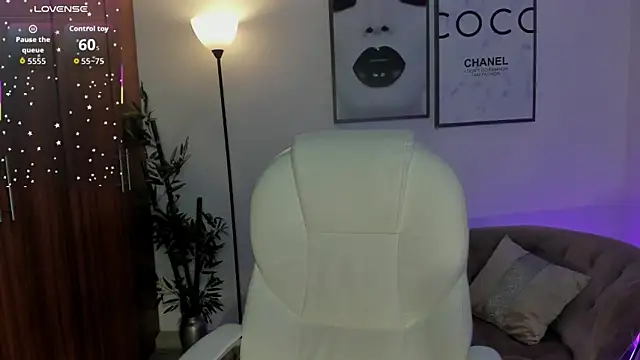 Snapshot of alana_martiins chatting on 03-25-26, 10:52 alana martiins online show from 03-25-26, 10:52