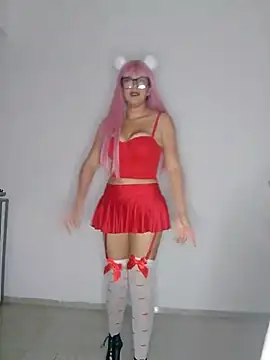 Snapshot of RoxieHart05 chatting on 02-02-26, 04:44 RoxieHart05 online show from 02-02-26, 04:44