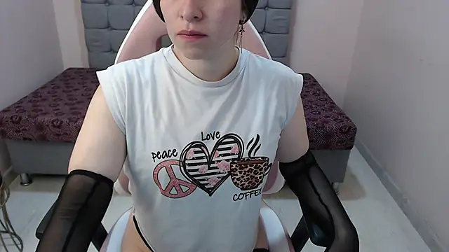 Keila x  online show from 12-21-25, 01:13