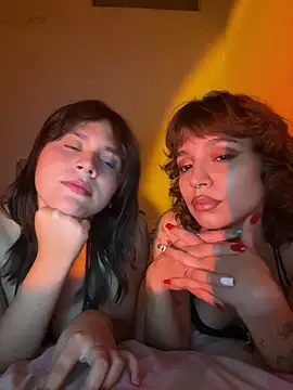 Snapshot of sarita_bibies19 chatting on 12-16-25, 06:28 sarita bibies19 online show from 12-16-25, 06:28