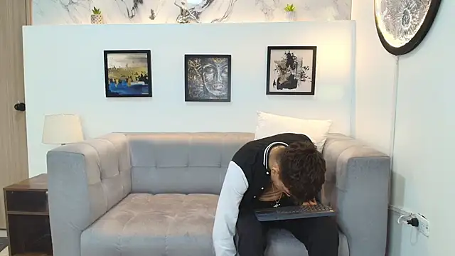 Snapshot of BIG_COCKS chatting on 12-15-25, 07:14 BIG COCKS online show from 12-15-25, 07:14