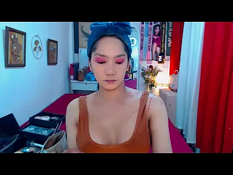 UrScreenGoddess online show from 12-18-25, 08:56