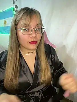 Snapshot of Lindalatina2001 chatting on 07-23-26, 11:00 Lindalatina2001 online show from 07-23-26, 11:00