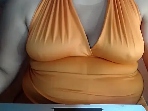 karolbb0 online show from 12-22-25, 11:21