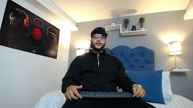 mike foxxx  online show from 11-30-25, 03:29