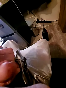 MrGuuDdick77 online show from 04-22-26, 05:03