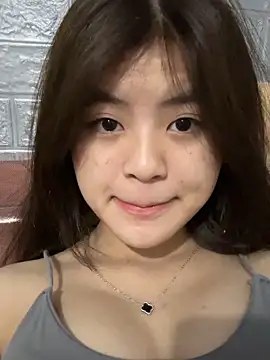 Cheerful-girl online show from 11-30-25, 05:58