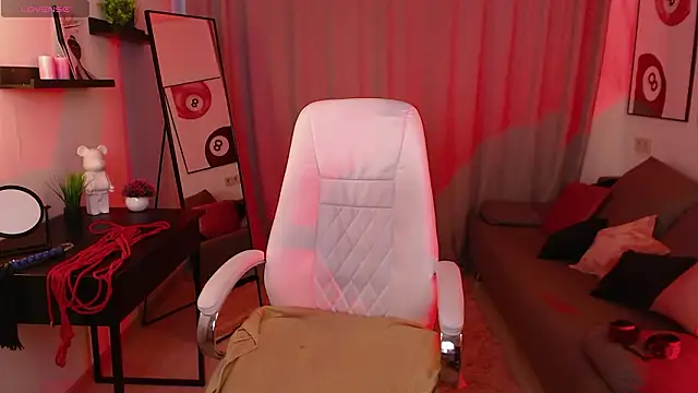 Eliza Bennet online show from 02-09-26, 07:39