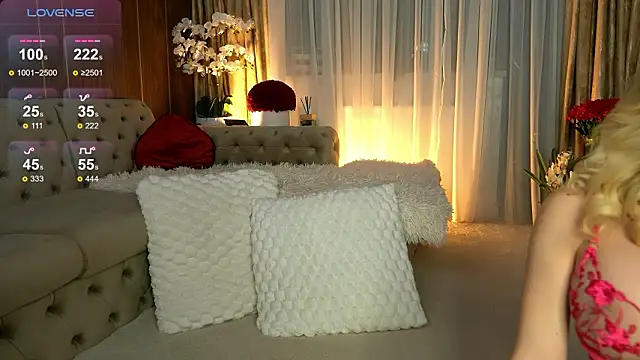 ChloeVelvetx online show from 03-04-26, 09:33