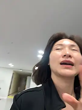 A-ZJunn online show from 02-21-26, 06:48