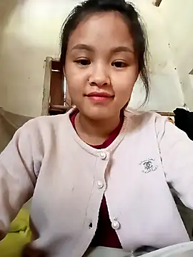 Snapshot of Pretty-haert chatting on 01-12-26, 05:47 Pretty-haert online show from 01-12-26, 05:47