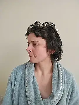 Snapshot of Amy01112 chatting on 06-12-26, 02:15 Amy01112 online show from 06-12-26, 02:15
