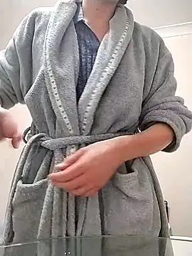 Amy01112 online show from 04-17-26, 11:29