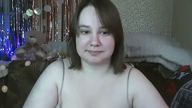 Snapshot of EriikaTwinz chatting on 05-16-26, 06:45 EriikaTwinz online show from 05-16-26, 06:45