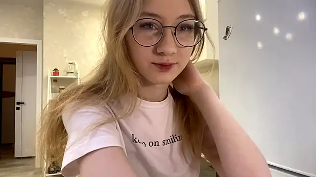 MargyDejong online show from 12-16-25, 02:21