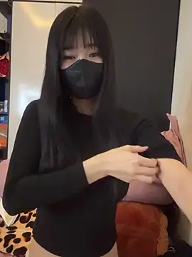 MGirlCute online show from 12-19-25, 07:49