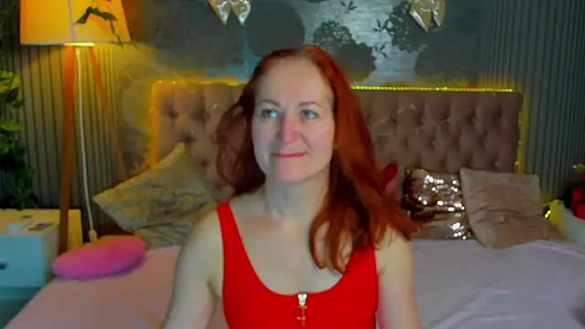 Snapshot of JasmineeSky chatting on 01-06-26, 01:37 JasmineeSky online show from 01-06-26, 01:37