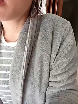 Snapshot of gatitachula93 chatting on 02-19-26, 01:41 gatitachula93 online show from 02-19-26, 01:41