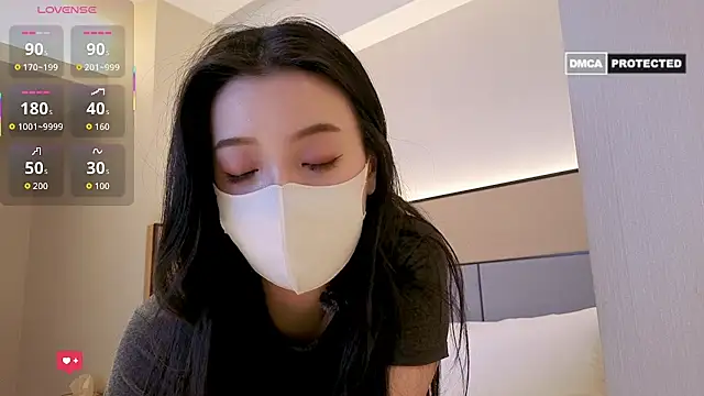 nayomi 34f online show from 04-13-26, 03:38