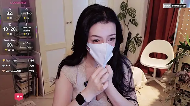 nayomi 34f online show from 04-04-26, 06:42