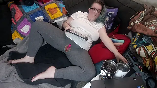 SugarTsunami online show from 04-19-26, 01:39