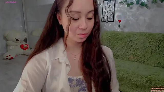 Snapshot of AlinaEleven chatting on 06-21-26, 09:31 AlinaEleven online show from 06-21-26, 09:31