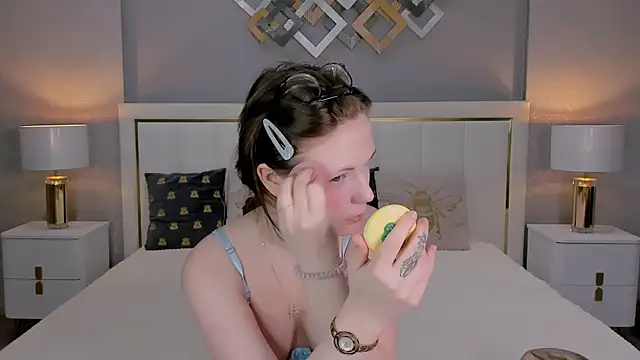 YONA WINK online show from 03-25-26, 05:51