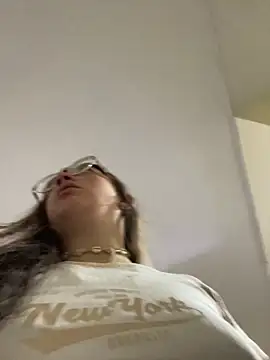 Snapshot of Engell_fire chatting on 01-10-26, 11:16 Engell fire online show from 01-10-26, 11:16