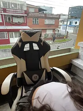 Snapshot of Engell_fire chatting on 12-23-25, 11:09 Engell fire online show from 12-23-25, 11:09