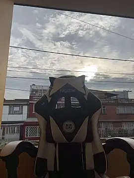 Snapshot of Engell_fire chatting on 12-02-25, 12:07 Engell fire online show from 12-02-25, 12:07