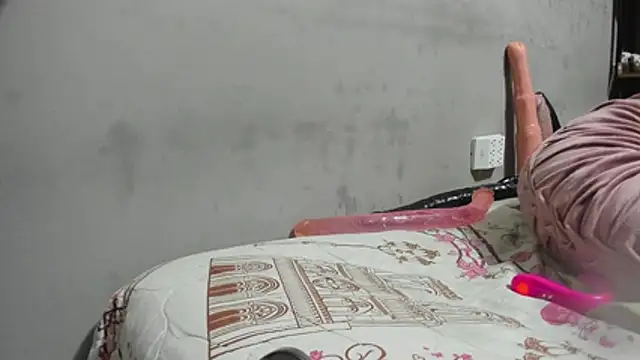 Shadia Squirt online show from 01-10-26, 09:10